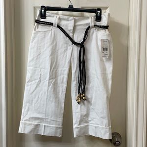 White dress capris with belt